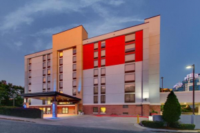 Отель Holiday Inn Express & Suites Atlanta Perimeter Mall Hotel, an IHG Hotel  Атланта